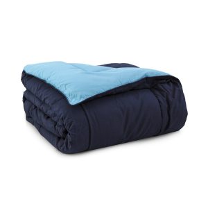 La scelta dei piumini per letto dipende da vari fattori come l’indice di calore o il materiale dell’imbottitura.