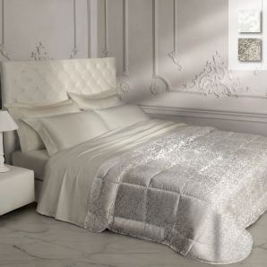 trapunta-piumone-invernale-taygeta-di-laura-biagiotti-jacquard-matrimoniale